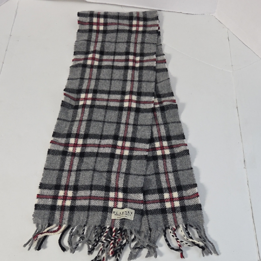 Blarney Woollen Mills Gray Plaid Lambswool Scarf